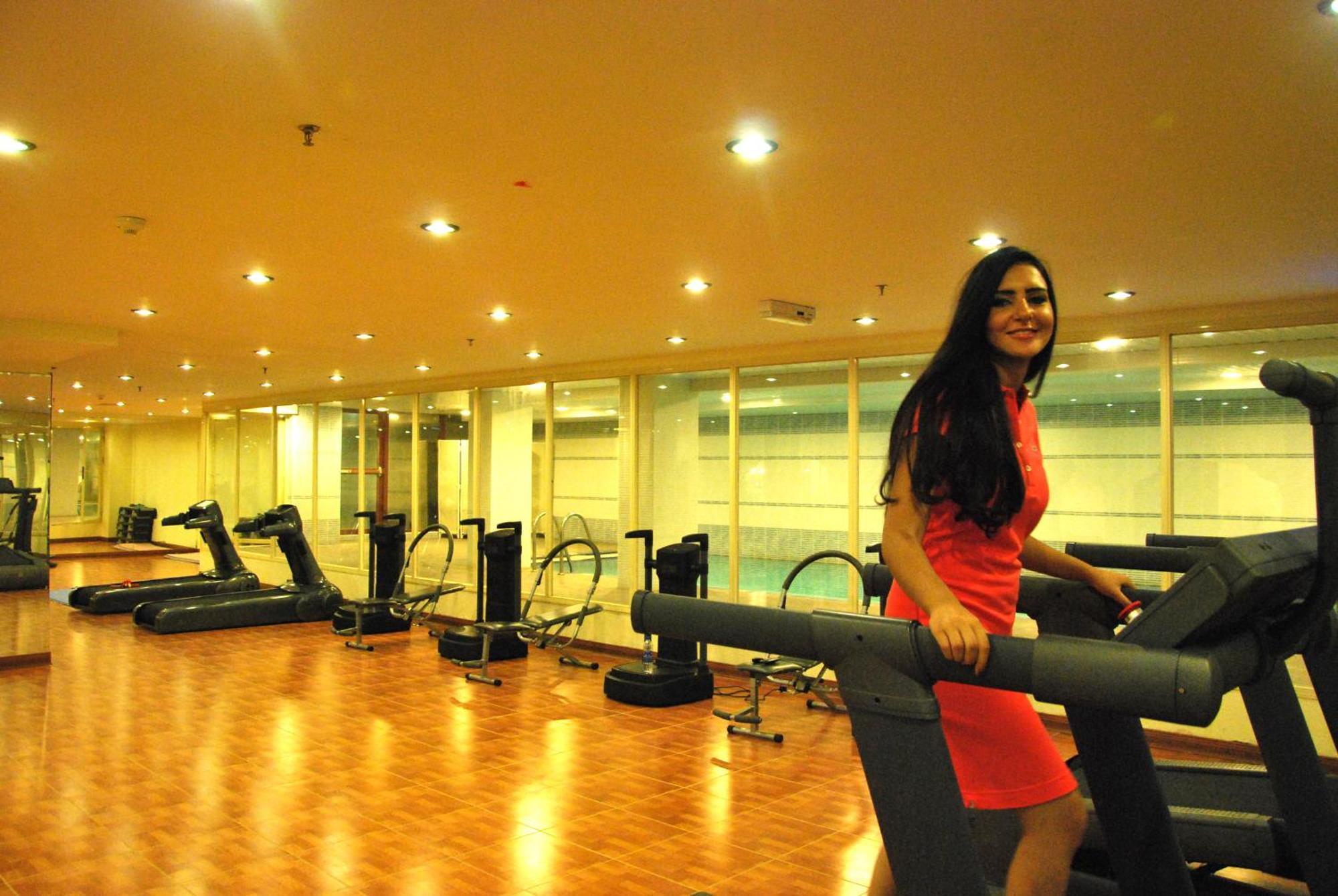 The Convention Center & Royal Suites Hotel Kuwait City Ngoại thất bức ảnh