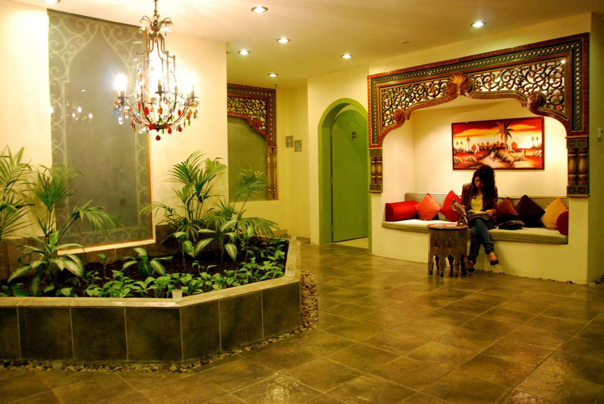 The Convention Center & Royal Suites Hotel Kuwait City Ngoại thất bức ảnh