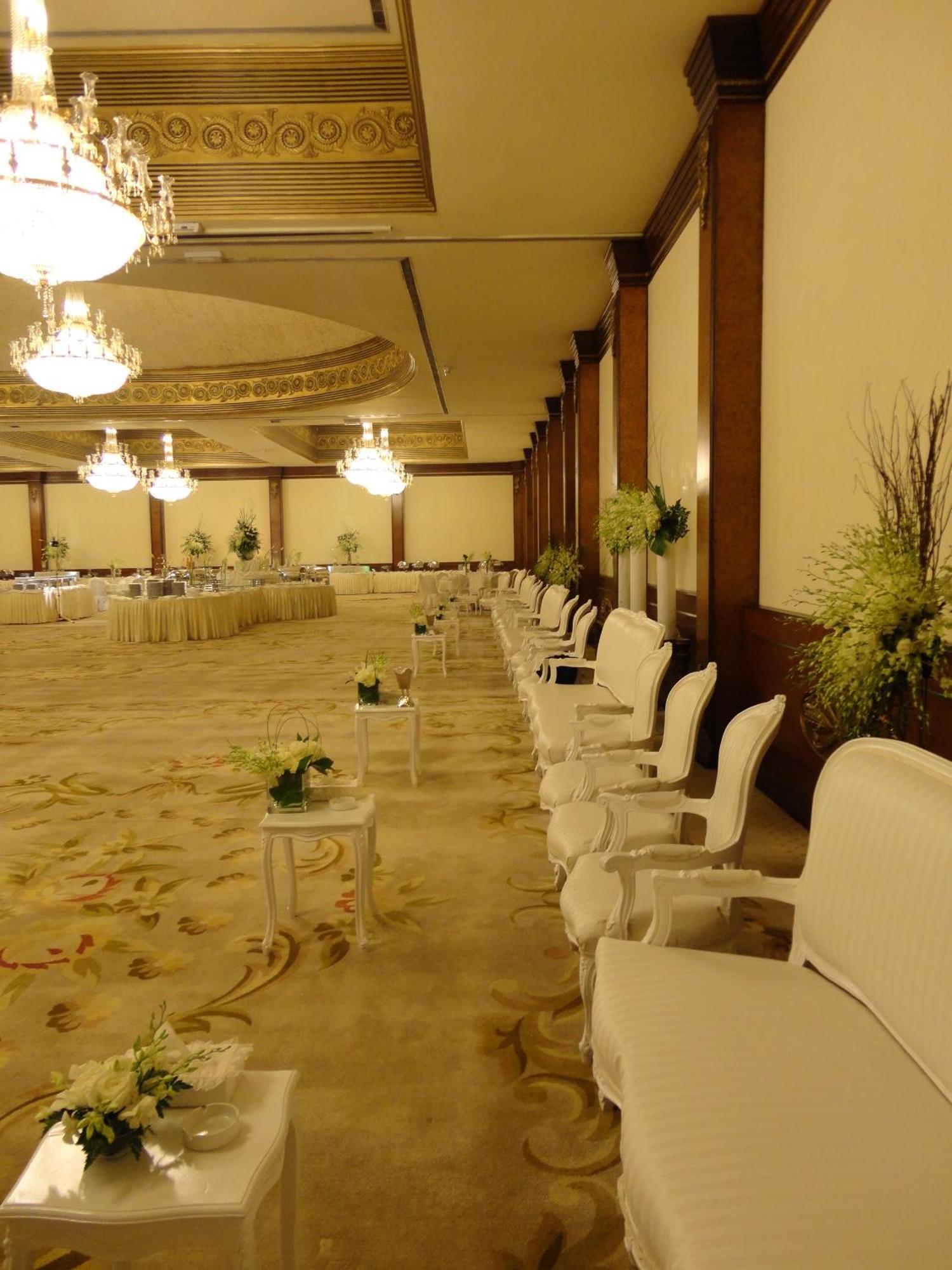The Convention Center & Royal Suites Hotel Kuwait City Ngoại thất bức ảnh
