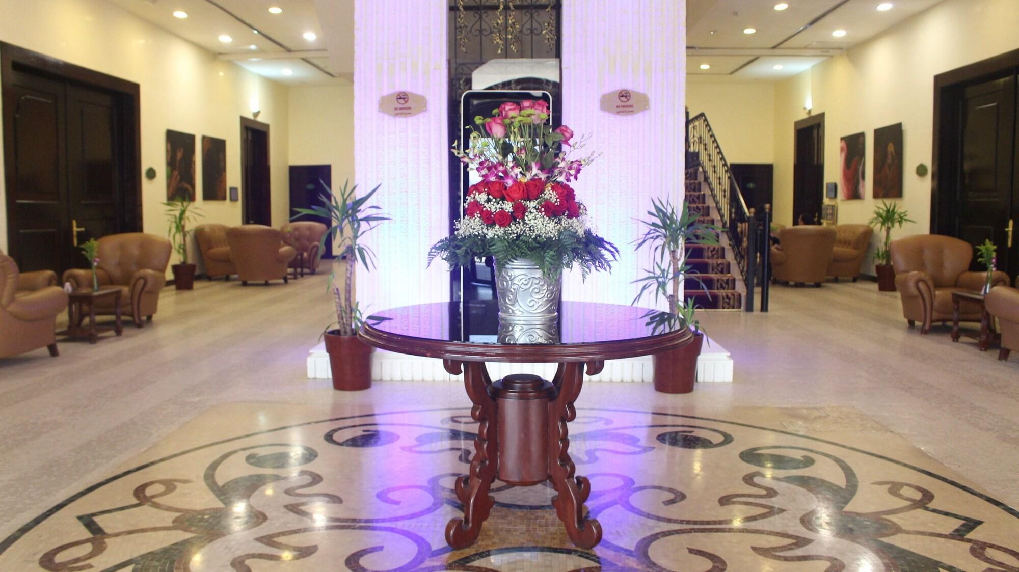 The Convention Center & Royal Suites Hotel Kuwait City Ngoại thất bức ảnh